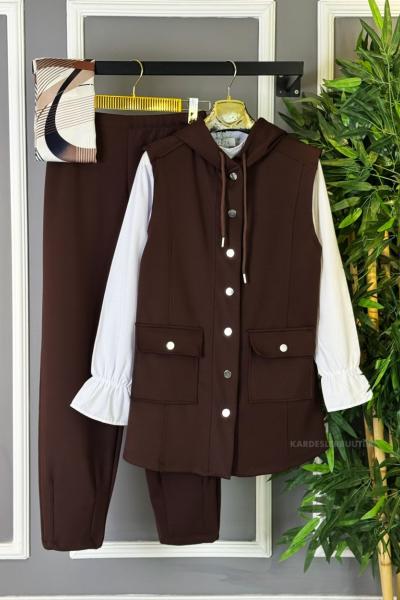 Çıtçıtlı Yelekli Takım Kahverengi