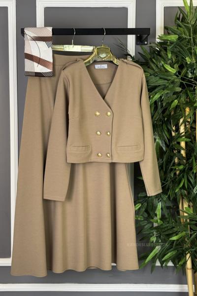 Gold Düğmeli Etekli Takım  Vizon