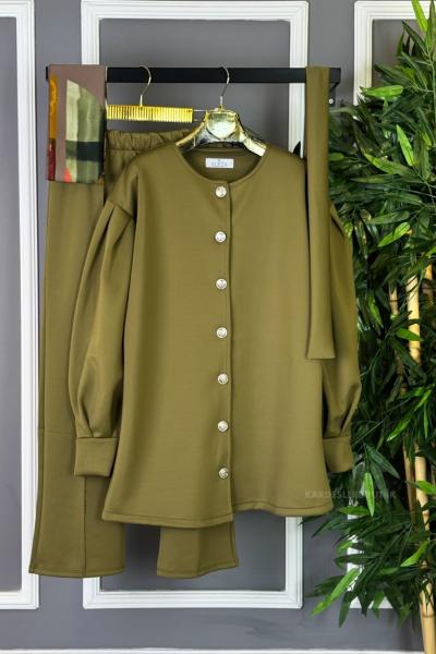 Kolu Pileli İkili Takım Yağ Yeşili